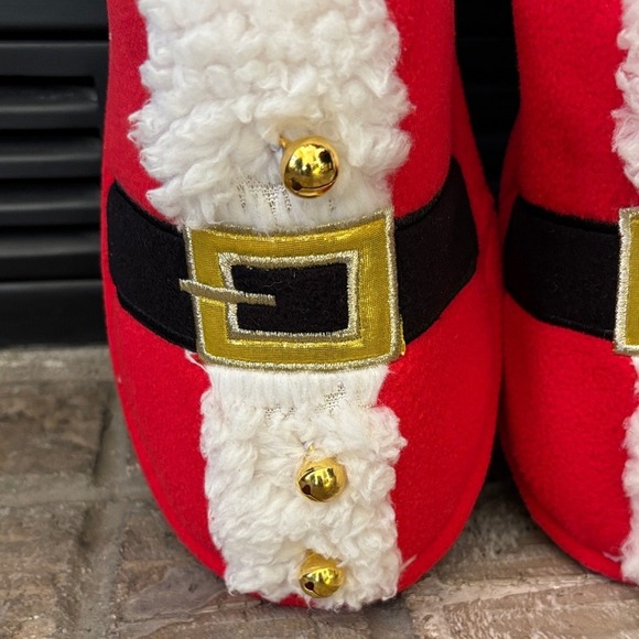 Dearfoams Christmas Red Santa Slippers w/Gold Bells Unisex SZ W 11-12; M 9-10 - Picture 8 of 16